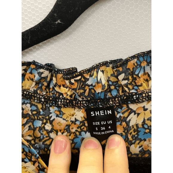 SHEIN Womens Ditsy Floral Notched Flounce Long Sleeve Blouse Floral Size Small - Picture 4 of 5